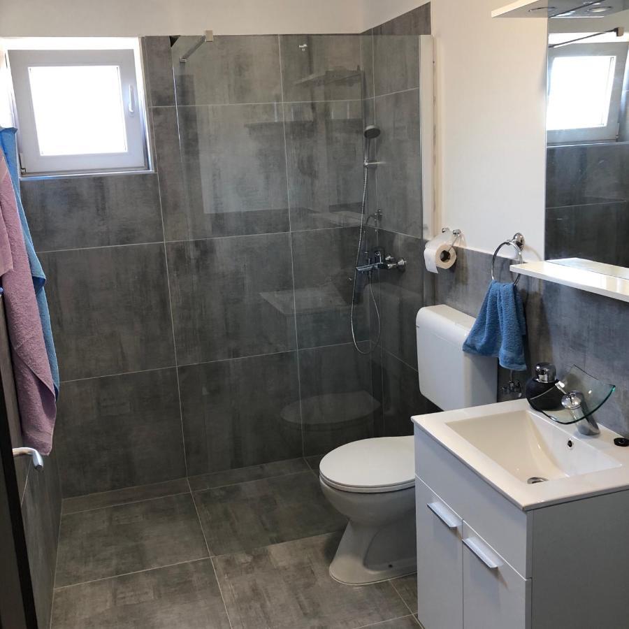 Apartmani Bm Biograd Na Moru Zewnętrze zdjęcie