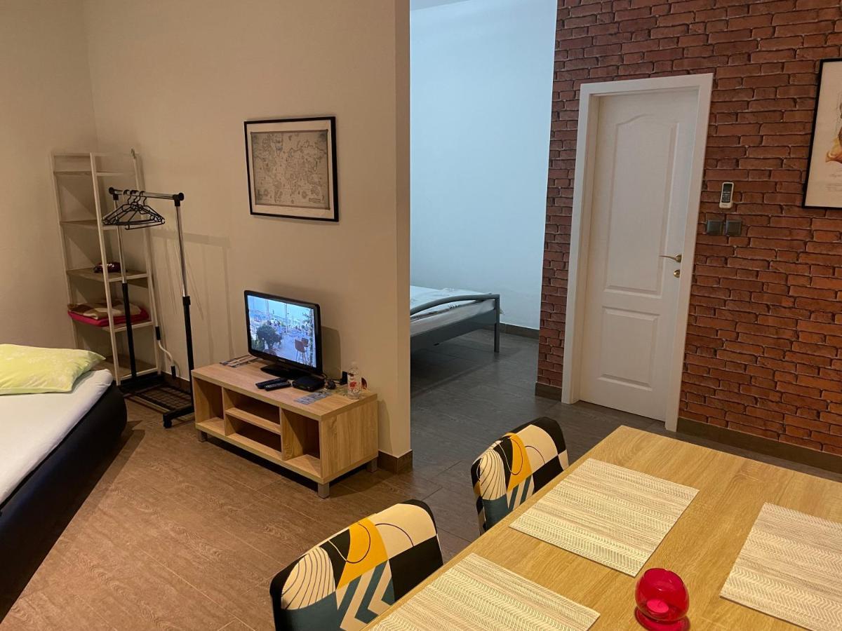 Apartmani Bm Biograd Na Moru Zewnętrze zdjęcie